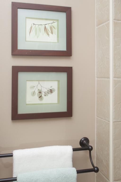 Timberview Bath -11 by Modern Renovations, LLC
